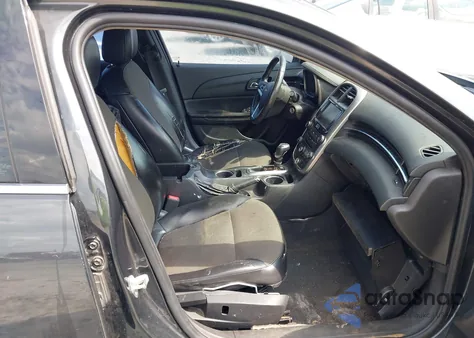 2015 Chevrolet Malibu 2Lt z USA, uszkodzony, nr VIN 1G11D5SL6FF181357